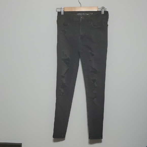 American Eagle Jeans Womens Size 4 Black Distressed Destroyed Holes Denim Jean - Picture 1 of 9